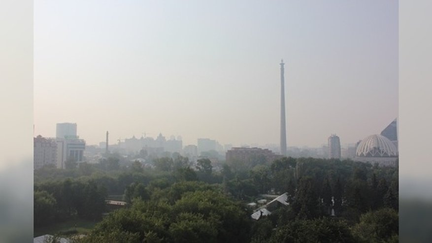 Главная картинка новости: Смог перетянуло в Екатеринбург из Сибири, где сейчас горят леса