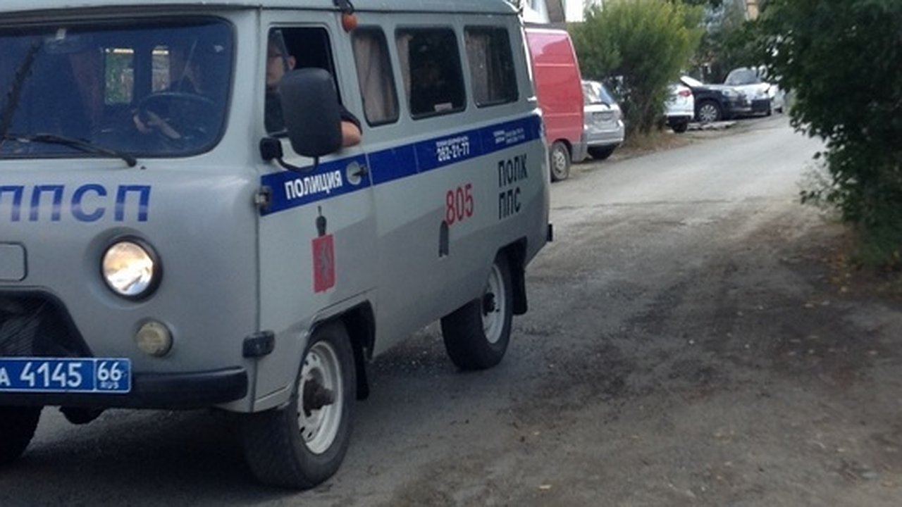 Главная картинка новости: Подробности стрельбы на улице Депутатской в Екатеринбурге