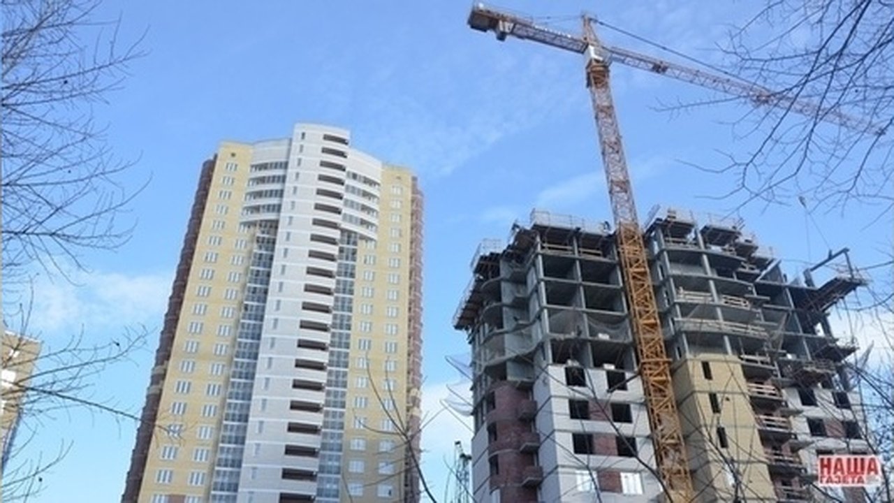 Главная картинка новости: Директор ПО «УралСтройКомплект» Анжела Шлыкова предстанет перед судом за обман детей-сирот