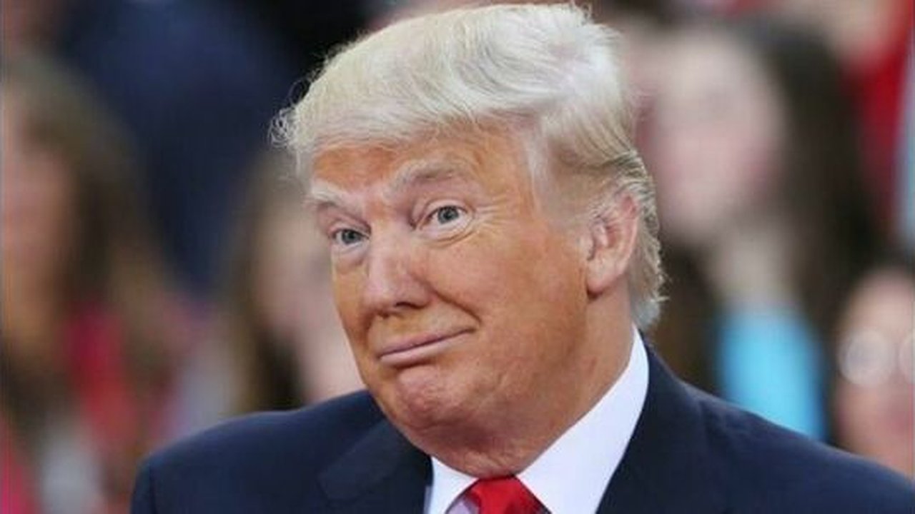 Главная картинка новости: После победы Трампа на выборах туристы стали меньше покупать билеты в США