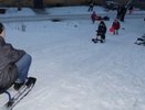 Свердловские полицейские ищут горки, с которых дети скатываются под машины