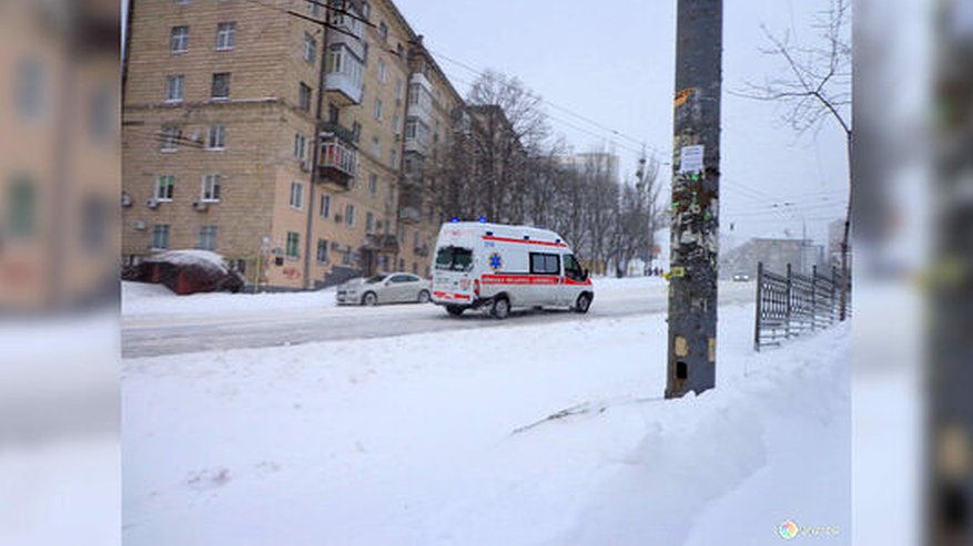 Главная картинка новости: В Свердловской области пять детей и их мать отравились угарным газом