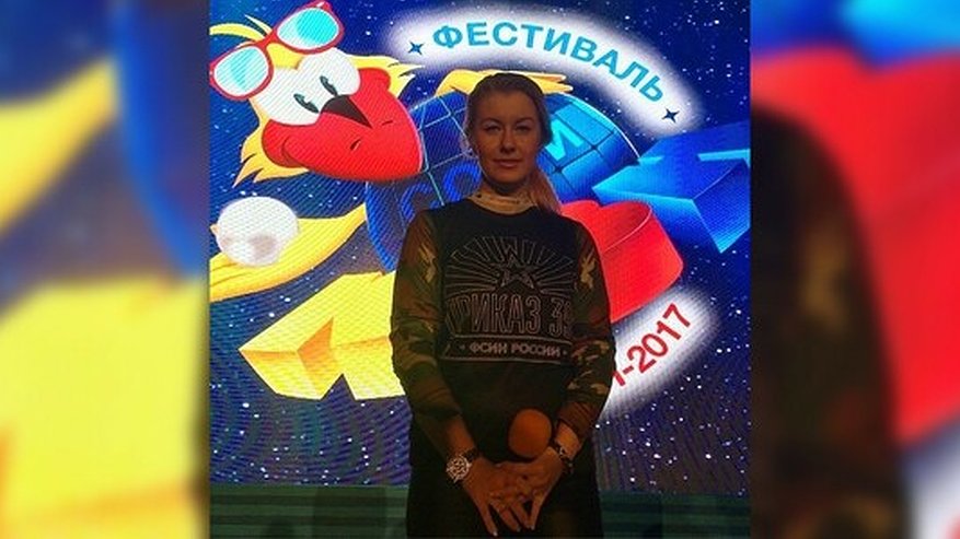 Главная картинка новости: Сотрудница свердловского ГУФСИН будет выступать в единственной «команде в погонах» высшей лиги КВН