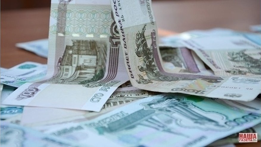 Главная картинка новости: В Новоуральске наказали водителя, который хотел откупиться от инспектора ГИБДД