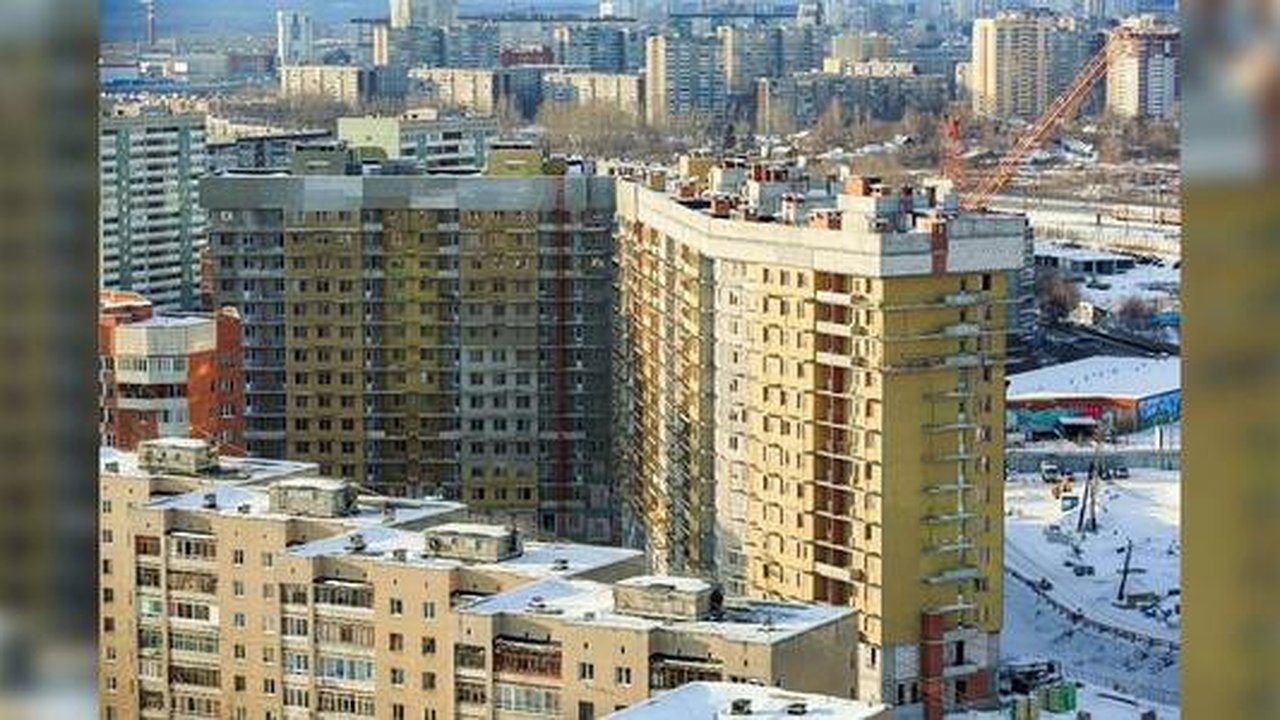 Главная картинка новости: Дольщики «Первого Николаевского» в Екатеринбурге обвиняют застройщика в преднамеренном банкротстве