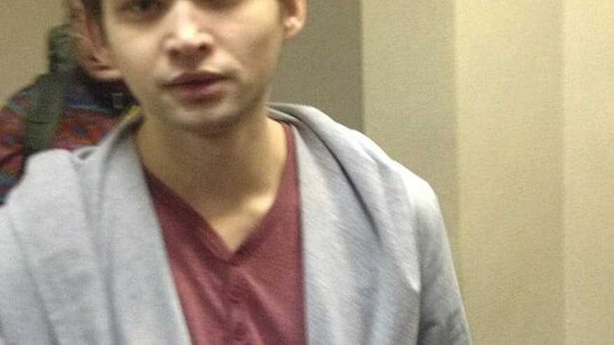 Главная картинка новости: По делу Руслана Соколовского выступают свидетели защиты – продолжение трансляции из зала суда