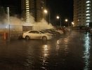В Екатеринбурге посреди ночи забил горячий «гейзер»