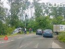 Легковушка в Арамиле улетела в кювет из-за встречной машины