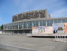 В Екатеринбурге около Дворца молодежи закрыли парковку