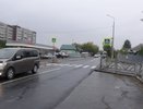 На улице Волгоградской «на зебре» сбили двух юных девушек-пешеходов - фото