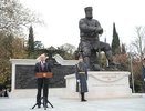 Владимир Путин открыл в Крыму памятник Александру III, изготовленный на Урале