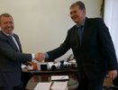Глава свердловской полиции подписал соглашение с лидером областного профсоюза госучреждений