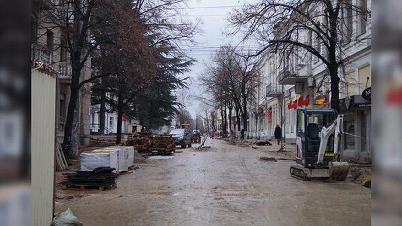 Главная картинка новости: За год в Екатеринбурге отремонтируют 31 дорогу: публикуем список улиц