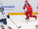 Теперь отступать некуда: «Автомобилист» уступил в Екатеринбурге «Металлургу»