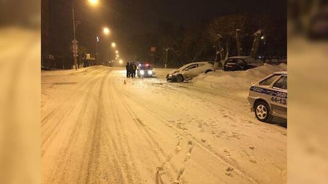 Главная картинка новости: В Первоуральске лихач на Opel устроил догонялки с полицией