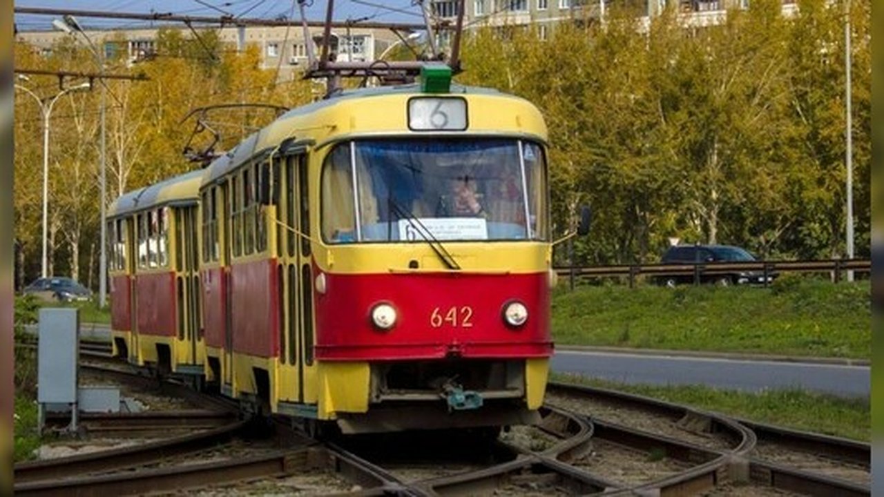 Главная картинка новости: Общественный транспорт изменит маршрут из-за репетиции парада в центре Екатеринбурга