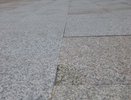 На набережной городского пруда в Екатеринбурге рассыпается плитка за 26 миллионов
