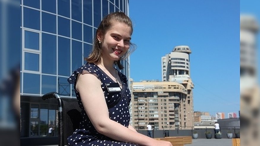 Главная картинка новости: «Надеюсь, это поможет устроиться в Екатеринбурге»: уральская студентка-колясочница уедет учиться в США