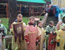 Почти две тысячи детей прошли крестным ходом под проливным дождем в Екатеринбурге