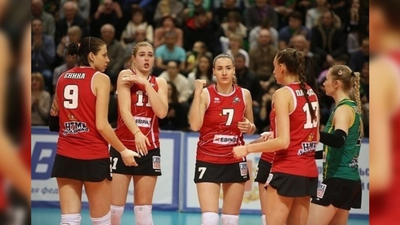 Главная картинка новости: Волейболистки из «Уралочки» одержали победу над белорусской «Минчанкой»