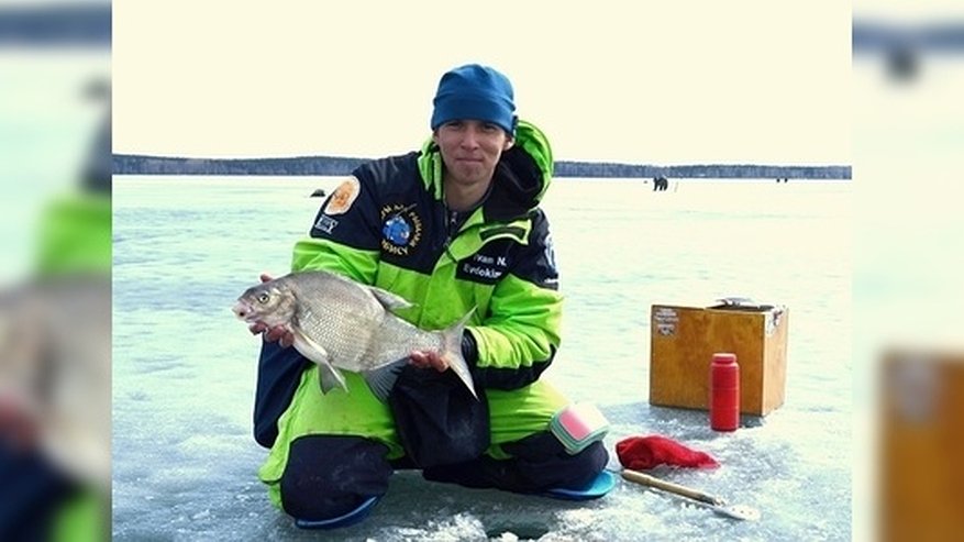 В Екатеринбурге живет самый молодой чемпион мира по зимней рыбалке Иван Евдокимов, который занимается этим спортом с детства