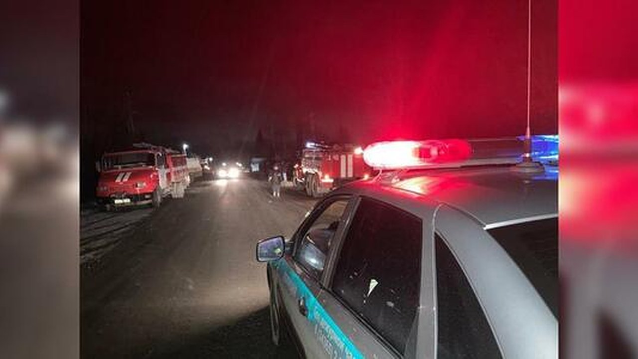 Главная картинка новости: На высокой скорости выехал на встречку: в Свердловской области в ДТП погибла 19-летняя девушка