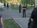 В Екатеринбурге ищут "зачинщиков" протеста у Драмы: переговорщиков с губернатором увозят в полицию