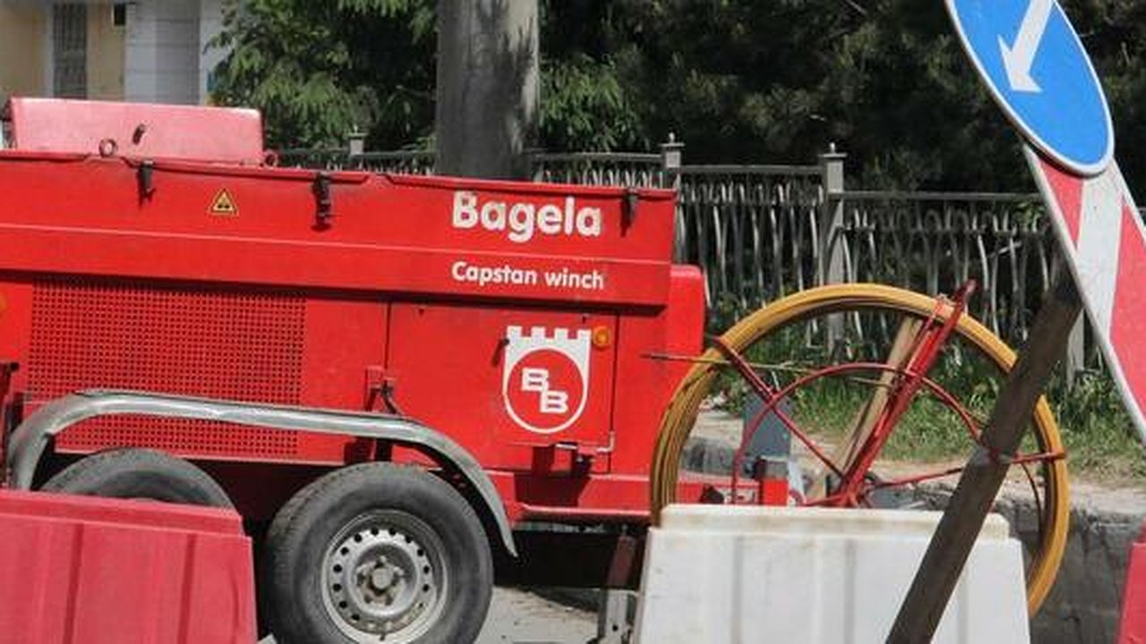 Главная картинка новости: Из-за ремонта теплотрассы закроют движение по Радищева