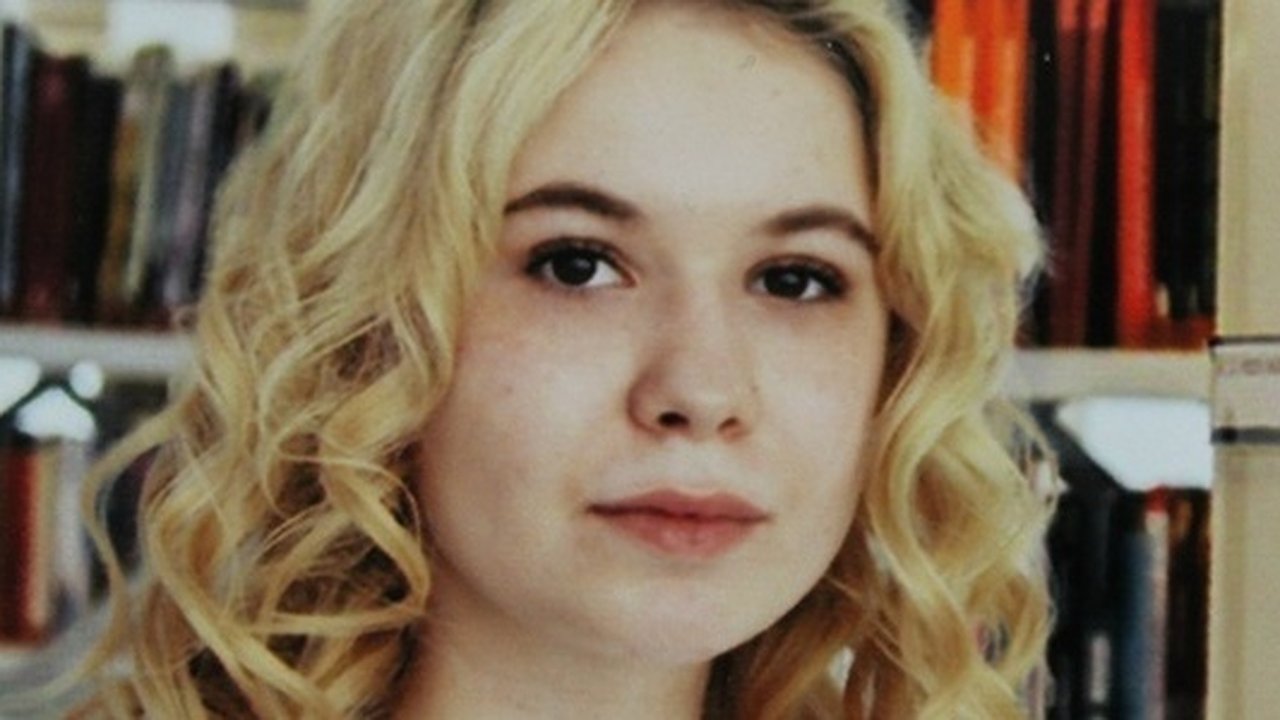 Главная картинка новости: В Екатеринбурге ищут старшеклассницу, которая ушла из дома в Североуральске