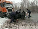 Супруги из Екатеринбурга погибли в лобовом ДТП с грузовиком