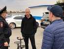 Екатеринбургские полицейские оштрафовали кальянщиков у "Космоса", нарушивших самоизоляцию