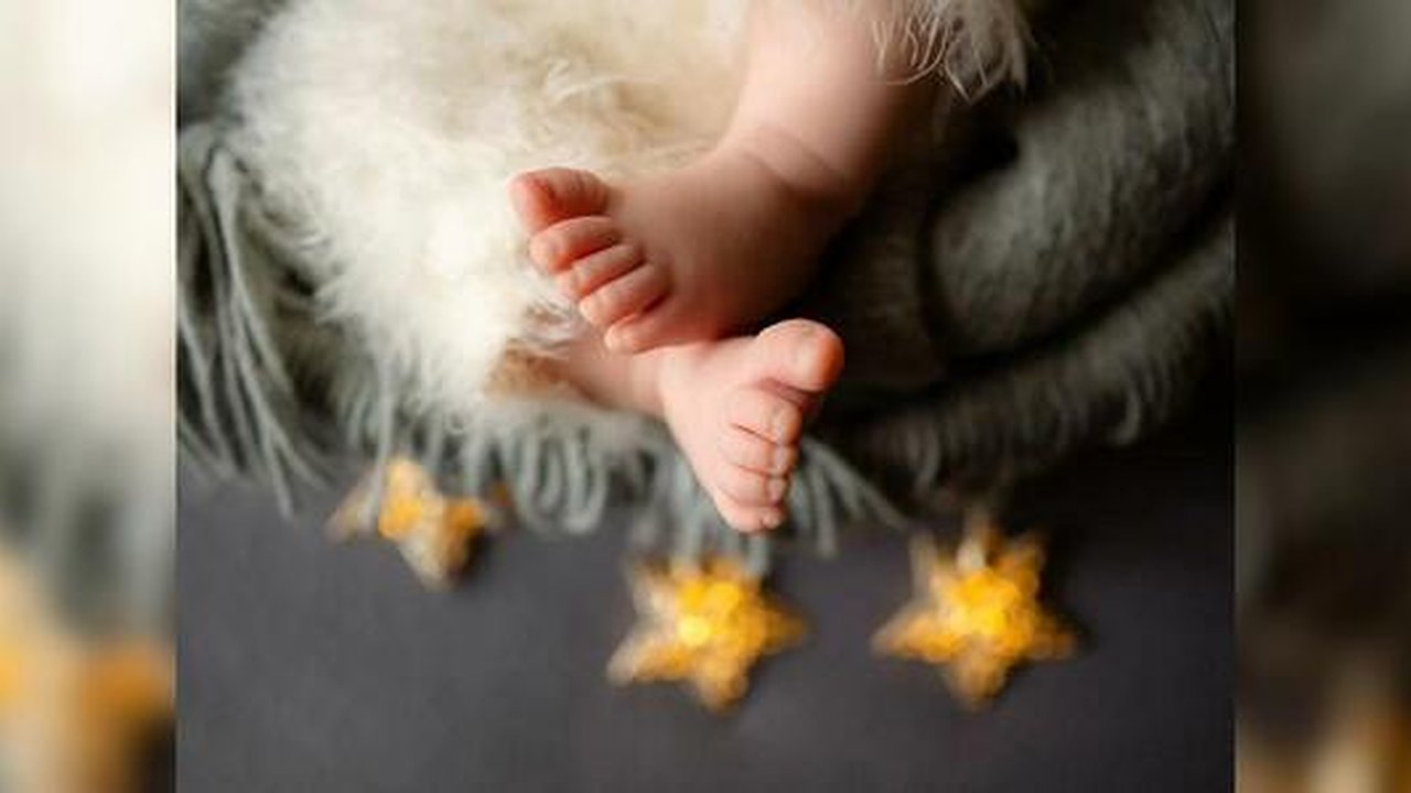 Главная картинка новости: За новогодние каникулы в свердловских больницах родилось 1063 малыша