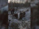 Возле Кольцово машина с семью пассажирами улетела в кювет: погибли женщина и ребенок