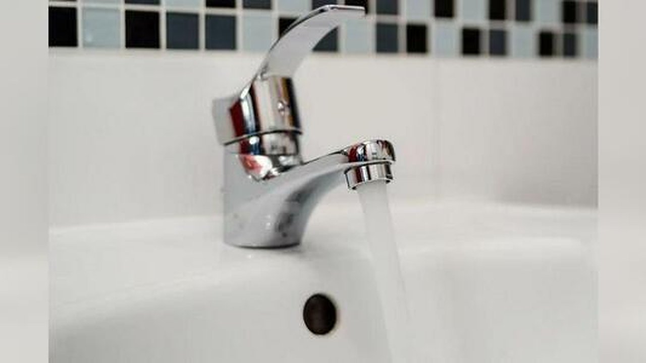 Главная картинка новости: Опять оставят без воды? В Екатеринбурге начался второй этап опрессовок