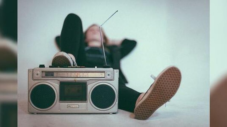 Главная картинка новости: Преимущества и плюсы онлайн радио