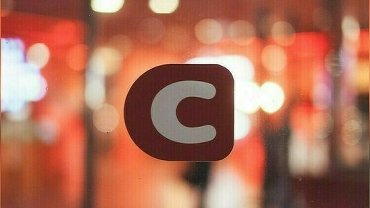 Главная картинка новости: В Екатеринбурге закроют кинотеатр "Салют"