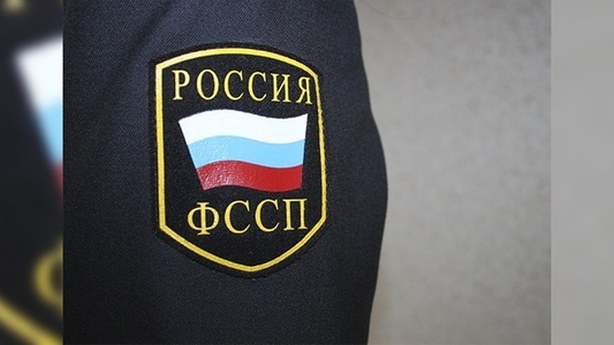 Главная картинка новости: Приставы запретили екатеринбуржцу переехать в Тайланд к любовнице из-за долгов