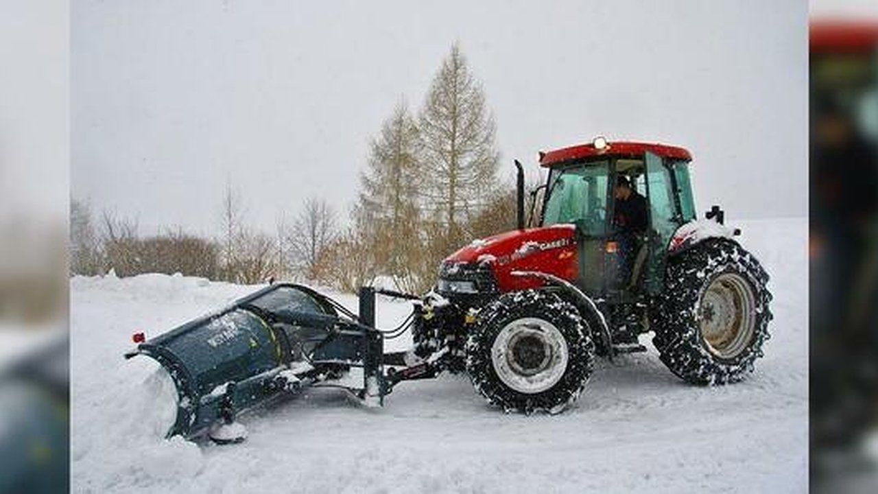 Главная картинка новости: Власти Екатеринбурга нашли виноватых в плохой уборке снега