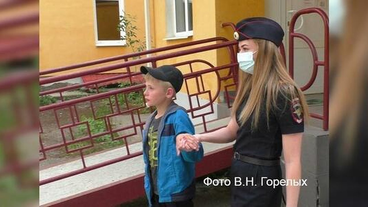 Главная картинка новости: Найденного в уральской тайге мальчика вернули папе