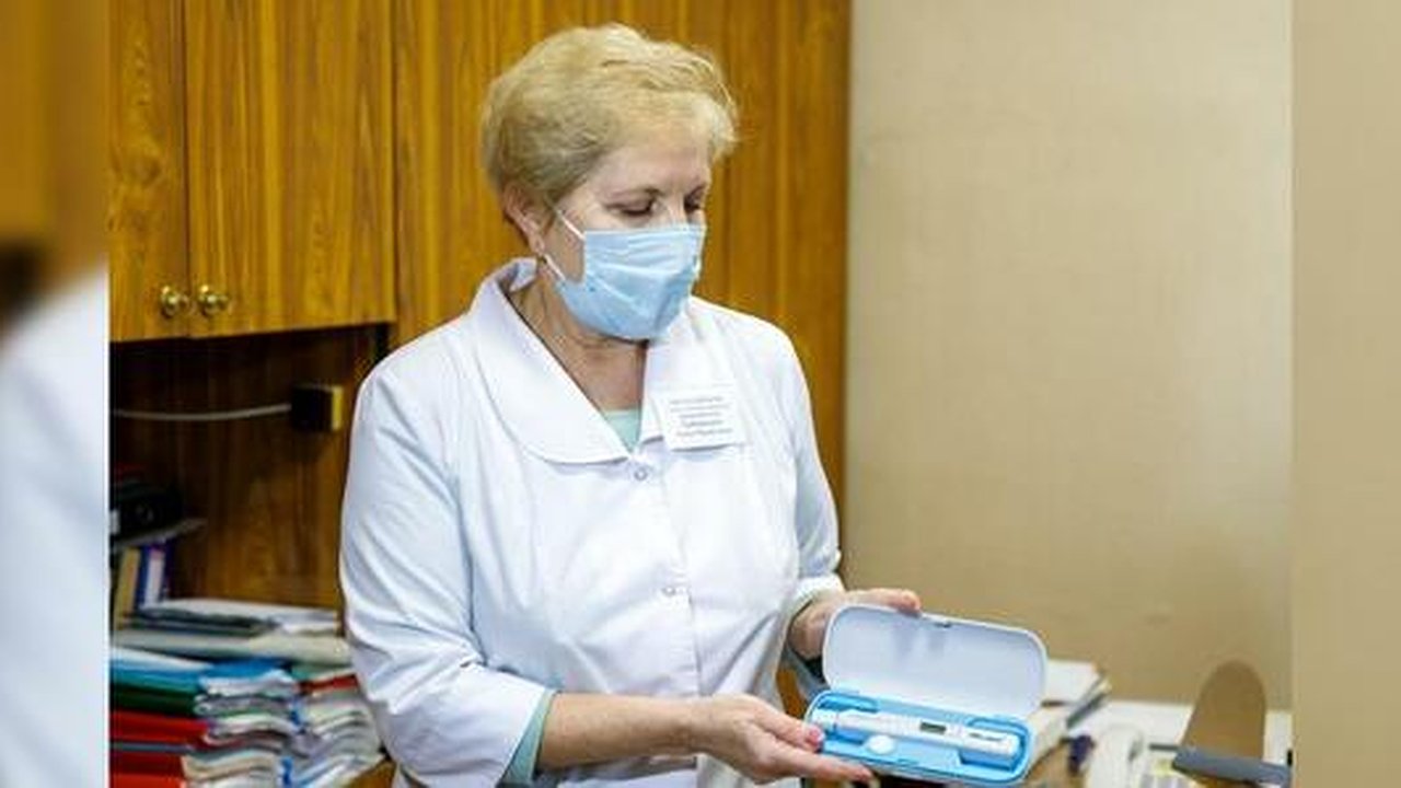 Главная картинка новости: Медфракция Гордумы Екатеринбурга снабдила еще одну больницу новой техникой