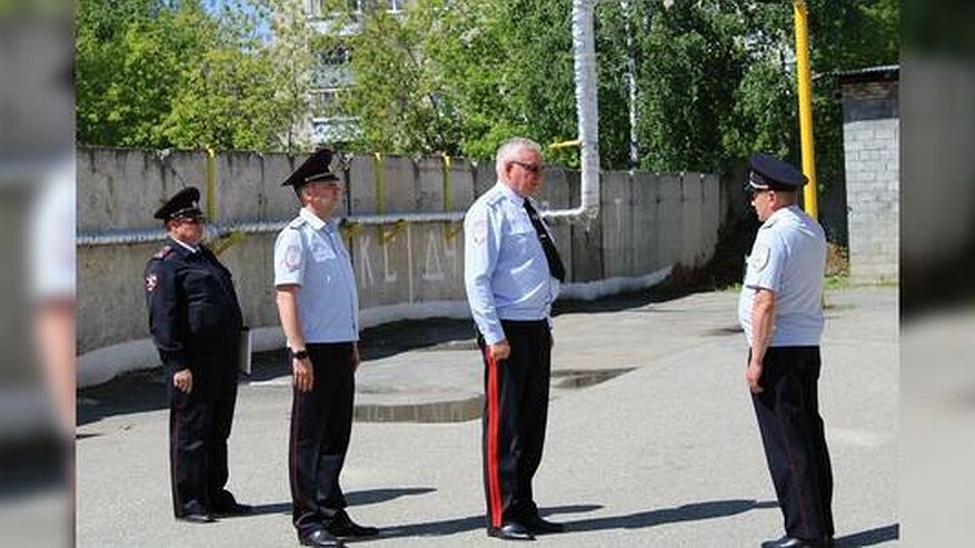 Свердловский генерал нагрянул с проверкой в отдел полиции Верхней Салды