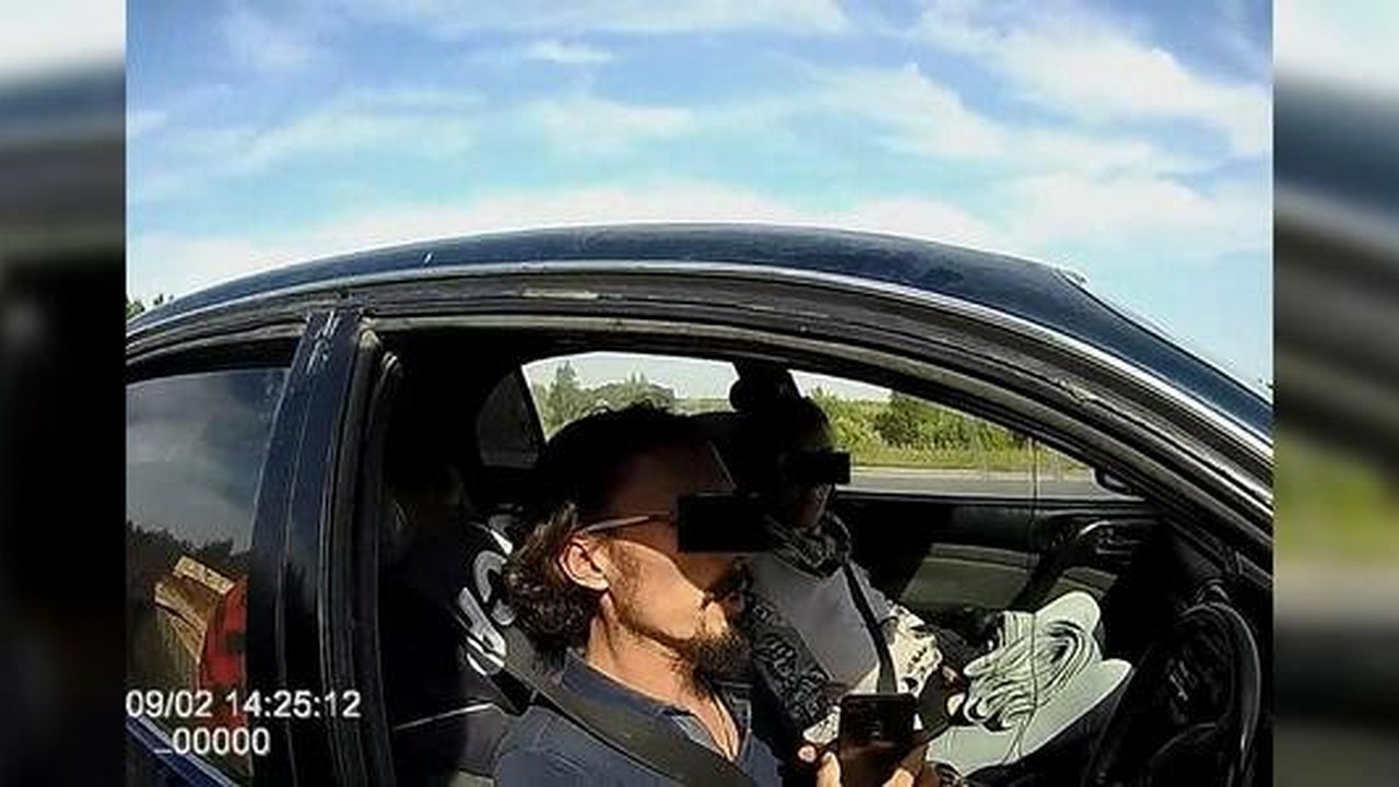 Главная картинка новости: Свердловского лихача, едва не покалечившего автоинспектора, арестовали