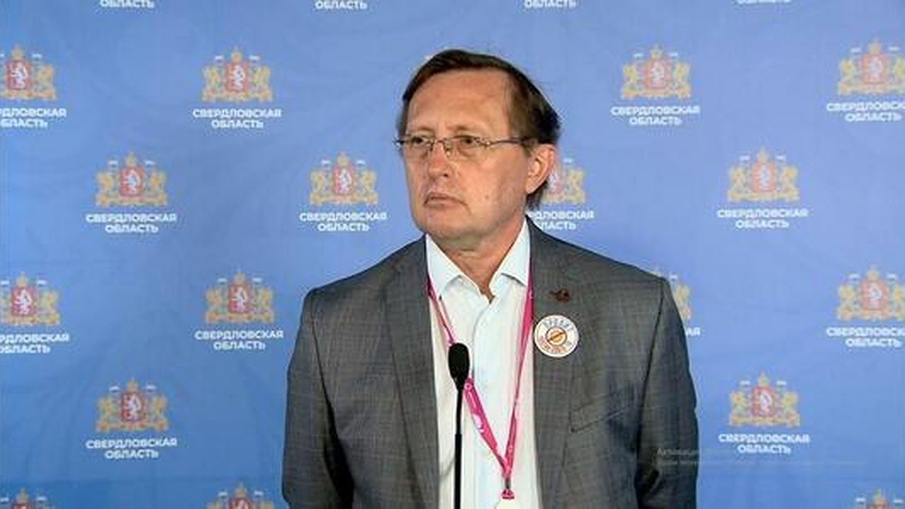 Главная картинка новости: Больницы накажут за остановку записи на COVID-вакцинацию через "Госуслуги"