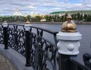 На набережной в Екатеринбурге появились "церковные" купола