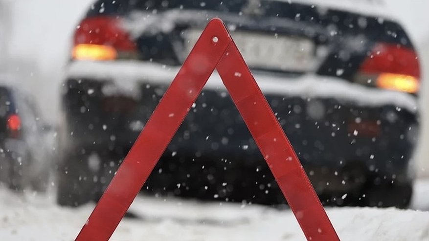 Супермассовая авария: 40 автомобилей столкнулись на кольцевой дороге Екатеринбурга