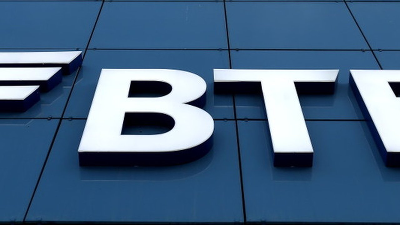 Главная картинка новости: ВТБ запустил три новых сервиса для самозанятых