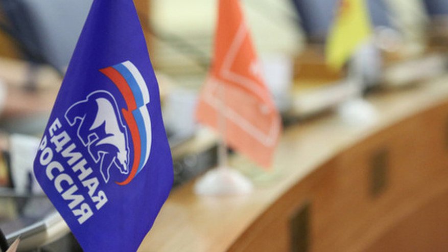 Главная картинка новости: Руководителями всех комиссий в Гордуме Екатеринбурга стали представители «Единой России»