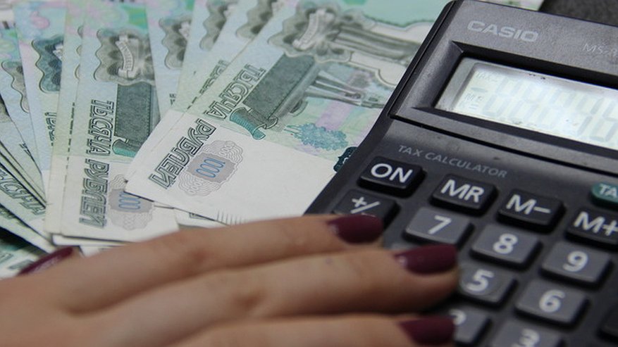 Главная картинка новости: Больше 50% екатеринбуржцев признались, что им не хватает зарплаты