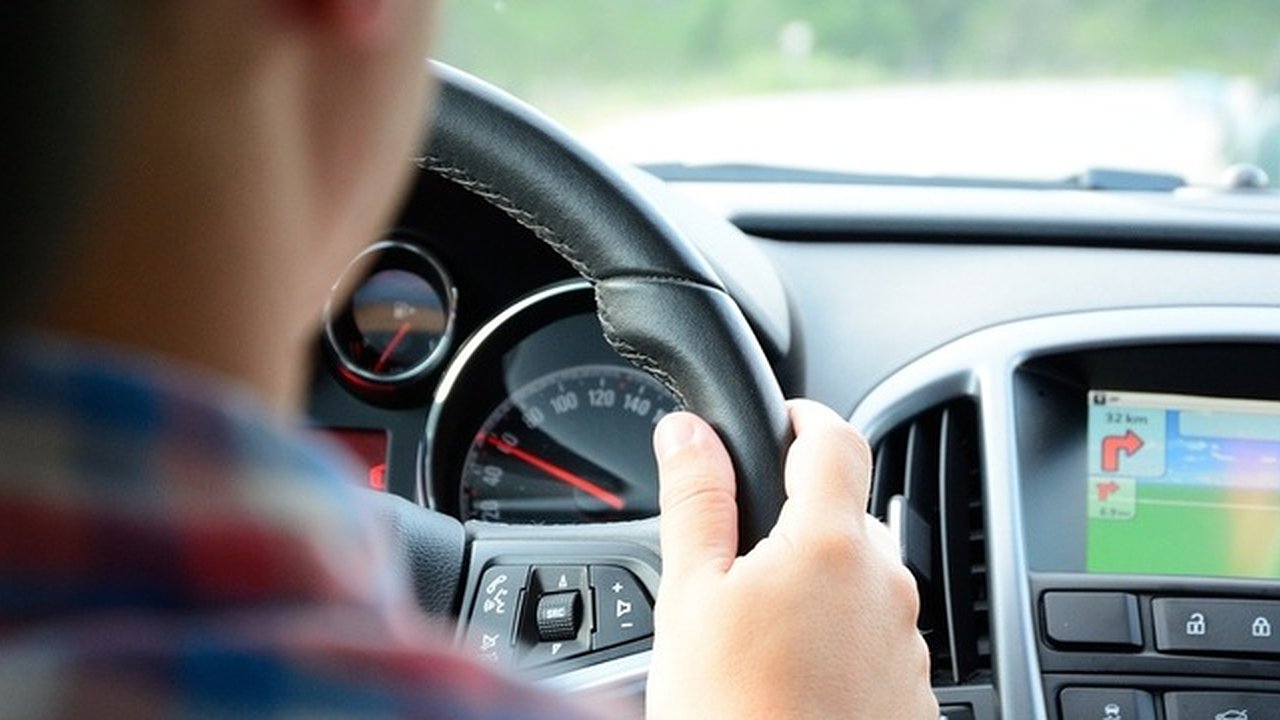 Главная картинка новости: Водители Екатеринбурга массово получают штрафы. За что?