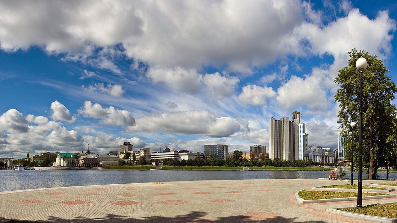 Главная картинка новости: Каким будет июнь в Екатеринбурге: погода приготовила сюрпризы